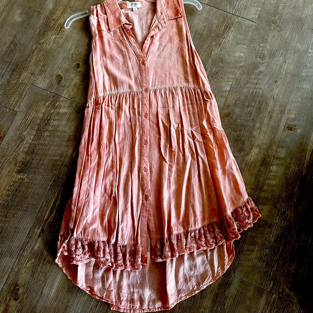 Umgee Sleeveless Peach Buttondown Dress with Lace Detail (M)